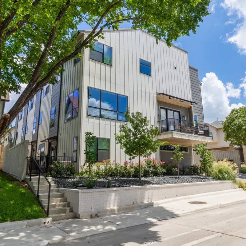 Richmond Ave Townhomes — Dallas, TX