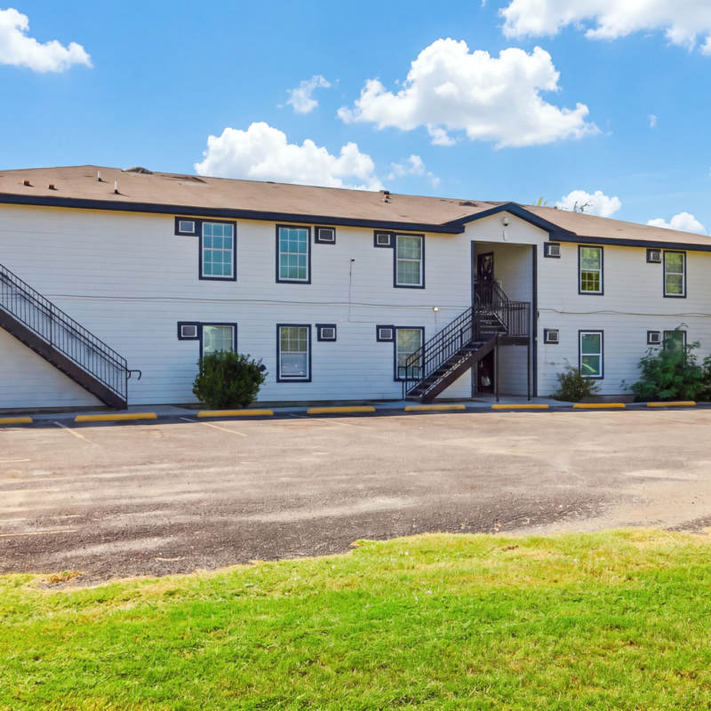 Monterey Apartments — San Antonio, TX