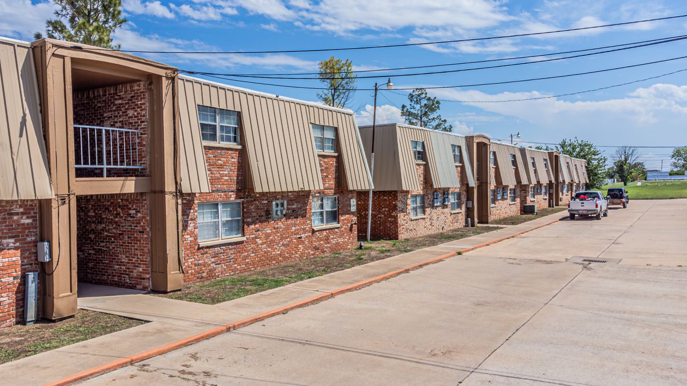 Frederick Apartments — Frederick, OK